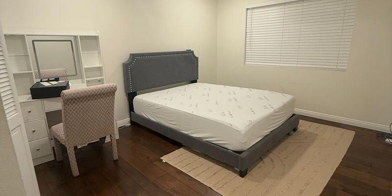 Grand Terrace House: 12162 Country Club Ln