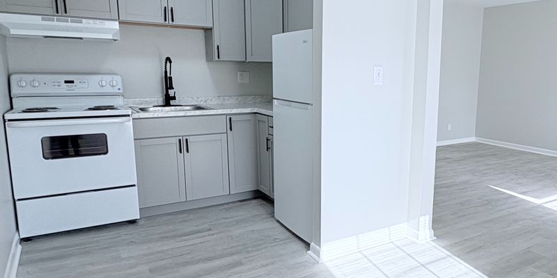 Louisville Apartment: 3700 Chateau Ln