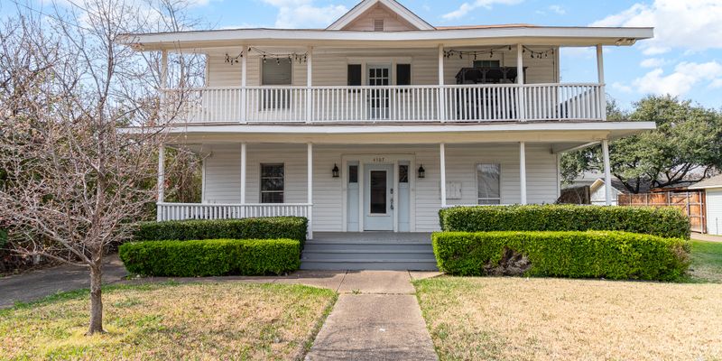 Dallas Multiplex: 4505 Worth St