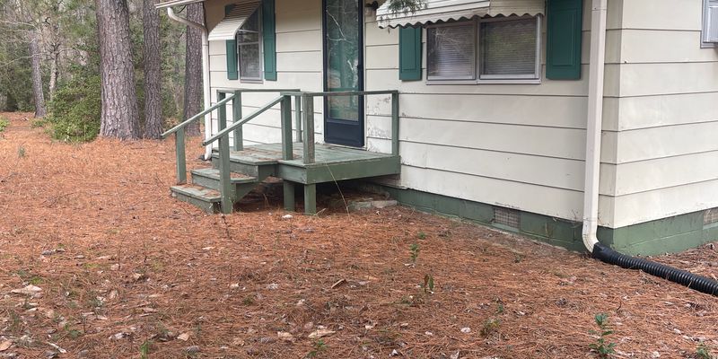 Pittsboro House: 7610 NC-87