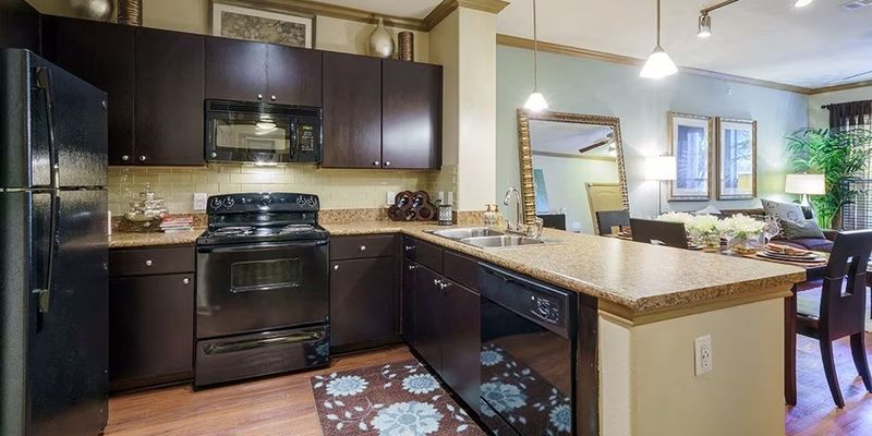 Houston Apartment: 3200 Pebble Trace Dr