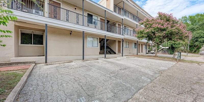 Austin House: 1010 W 23rd St