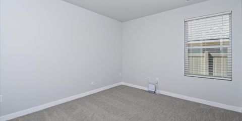 13-Bedroom.jpg