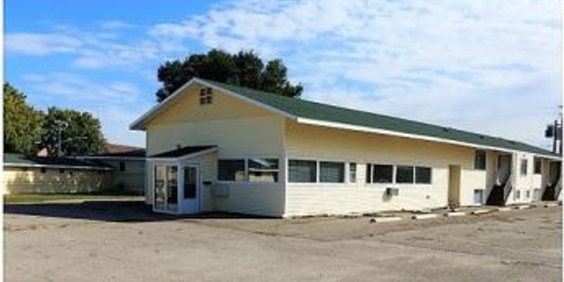 Paynesville Apartment: 703 West Main Street