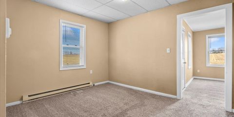 14-142 3037 Swan Lake Rd NE.jpg