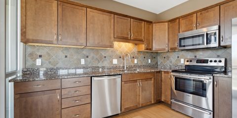 20-131_1305 5th St_418.jpg