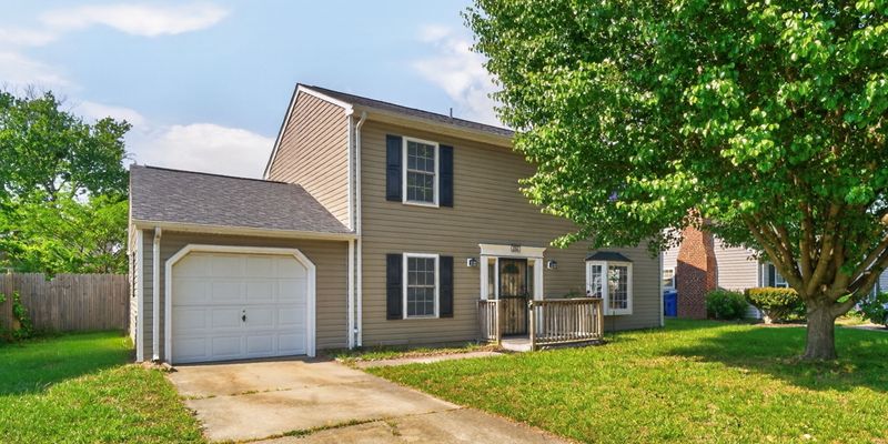 Newport News House: 195 Bentley Dr