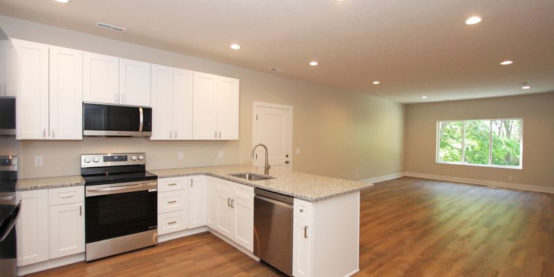 Lincoln Multiplex: 841 W Burnham St