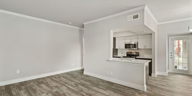 Houston Apartment: 6499 Guhn Rd