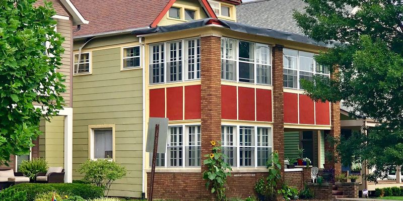 Indianapolis Apartment: 2128 N Pennsylvania St