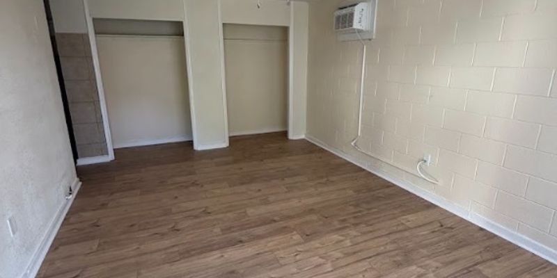 Amarillo House: 1600 N Fairfield St