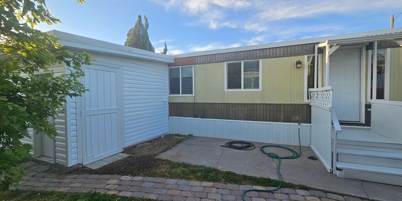 Pocatello House: 121 Teakwood St