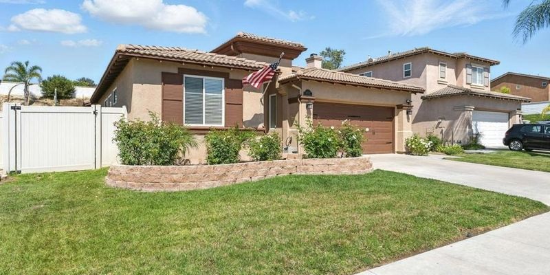Temecula House: 46076 Via La Colorada