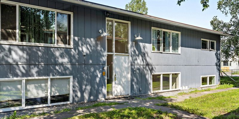 Anchorage Apartment: 1526 Medfra Street