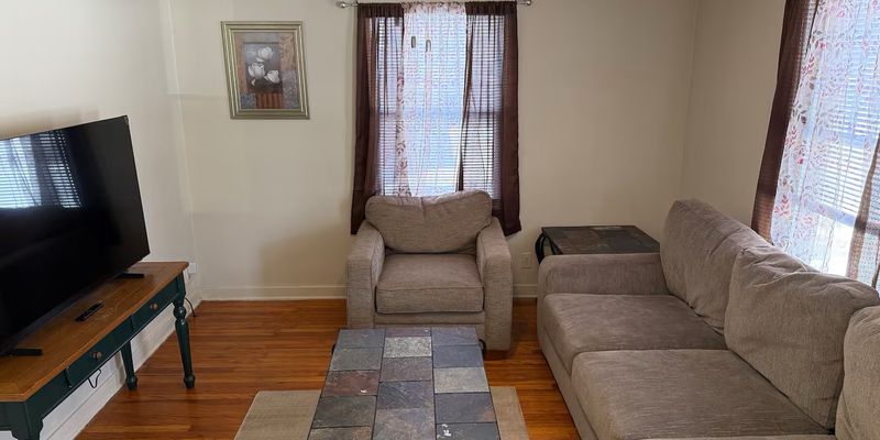 Champaign House: 307 S Van Doren St