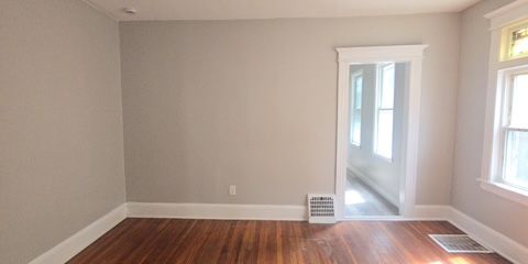 Livingroom4.JPG
