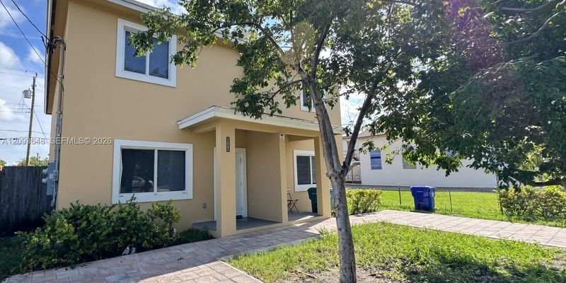 Miami Townhome: 1770 NW 55th St