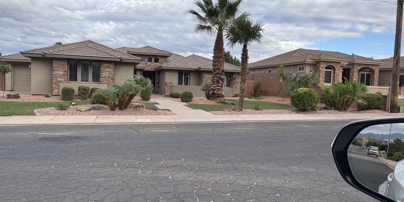 Hurricane House: 291 S 1150 W