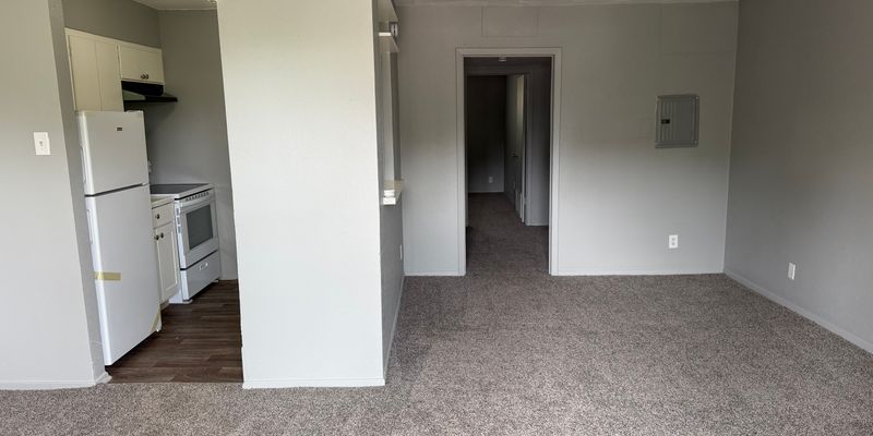 Longview Apartment: 1200 Fourth St