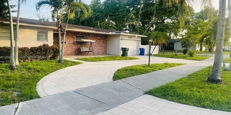 Pembroke Pines House: 6790 SW 10th Ct