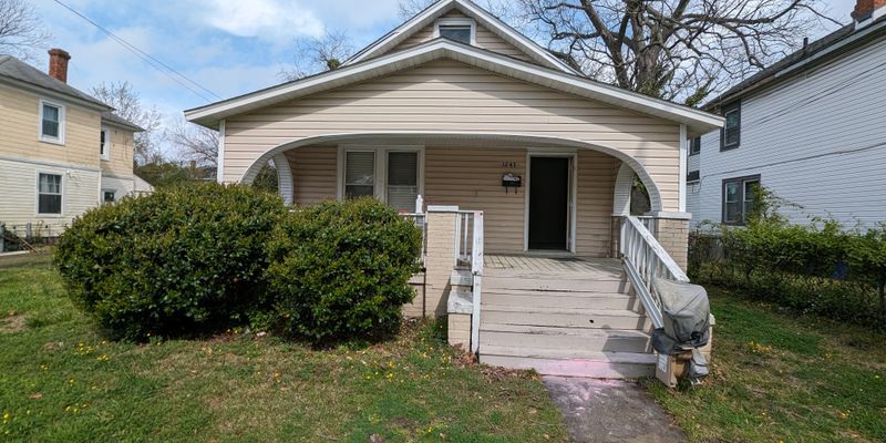 Newport News House: 1247 23rd St