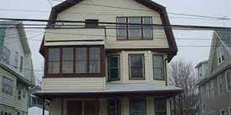 Bridgeport Apartment: 23 Elmwood Ave