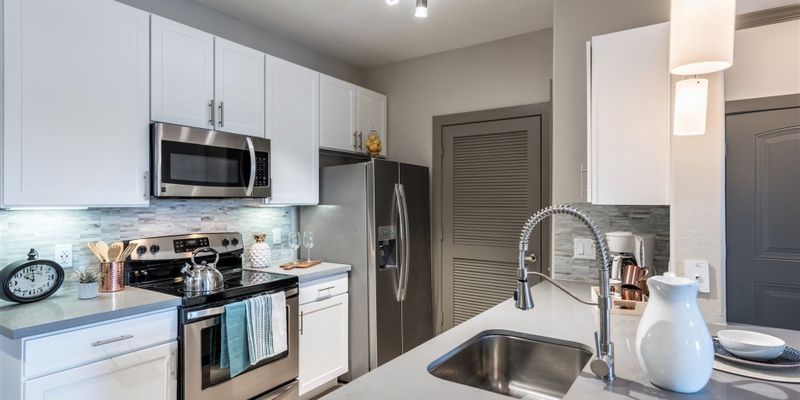 Richmond Apartment: 19400 Bellaire Blvd