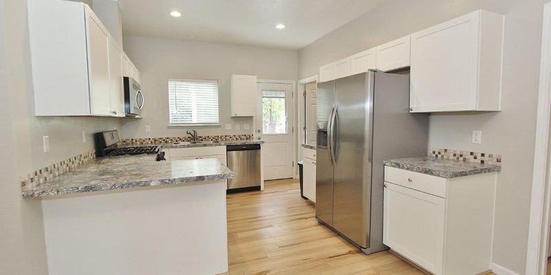 Horseshoe Bend House: 116 Saddlenotch Dr.