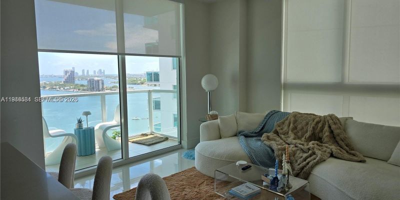 Miami Apartment: 1900 N Bayshore Dr