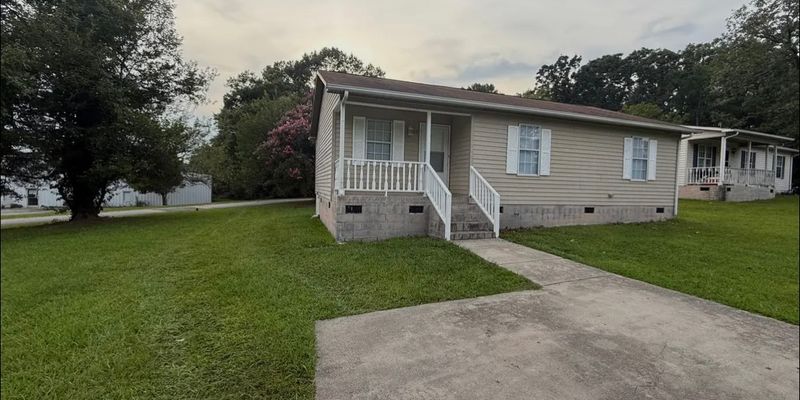 Thomasville House: 202 Charles St