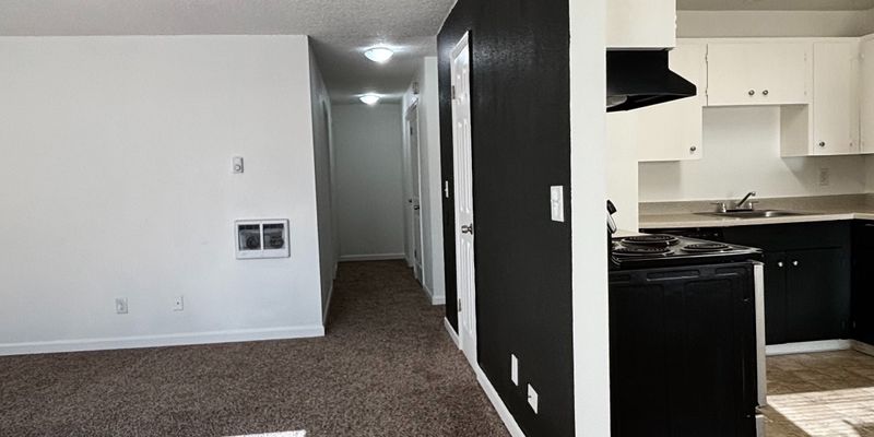 Gresham Apartment: 340 Northeast Cleveland Avenue