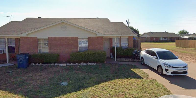 Winters  Townhome: 405 Cactus ln