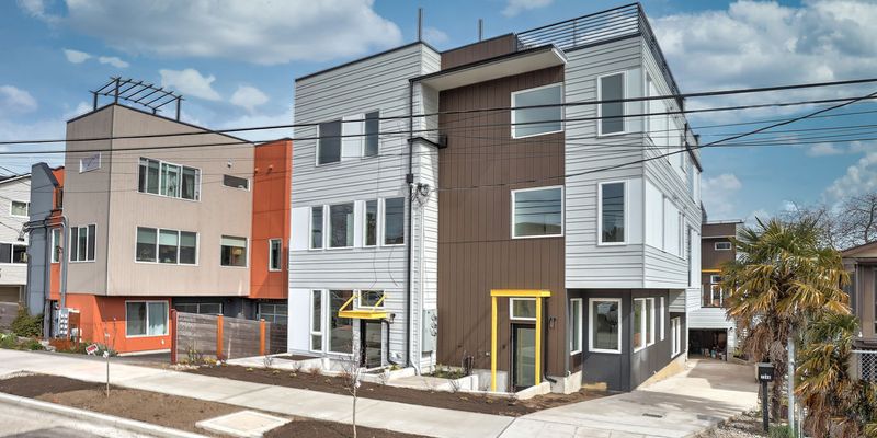 Seattle Townhome: 7544 43rd Ave S