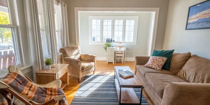 Grand Rapids Apartment: 715 Union Ave SE