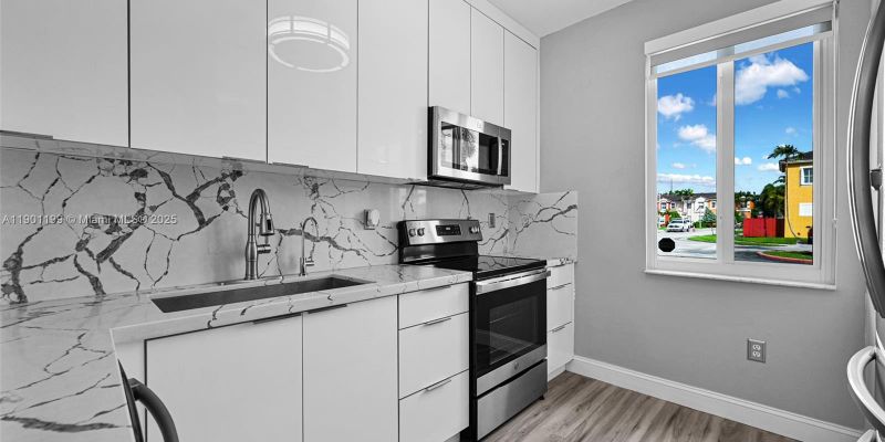 Homestead House: 640 SE 1st St