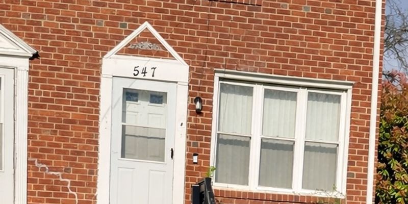 Wilmington House: 547 Eastlawn Ave