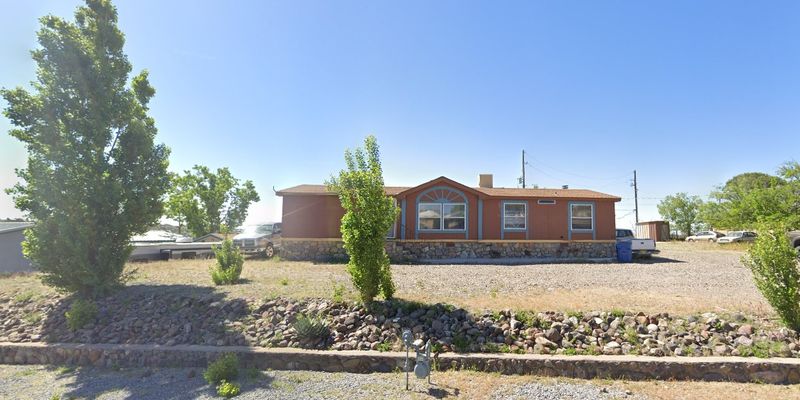 Silver City House: 104 E 17th St