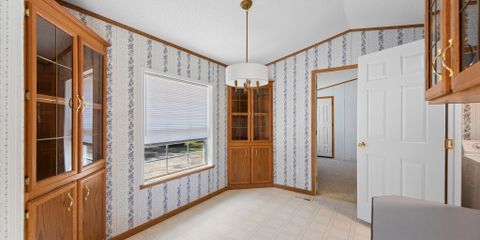 Dining - With Window.jpg