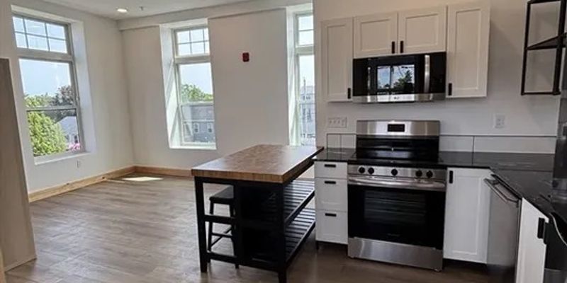 Fall River Apartment: 1190 Stafford Rd