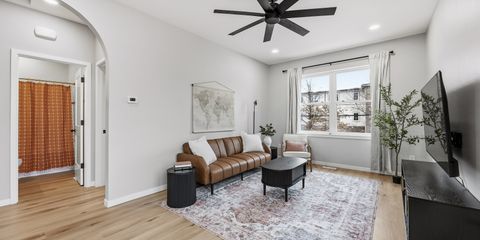 918_7th_St_SE (40 of 62).jpg
