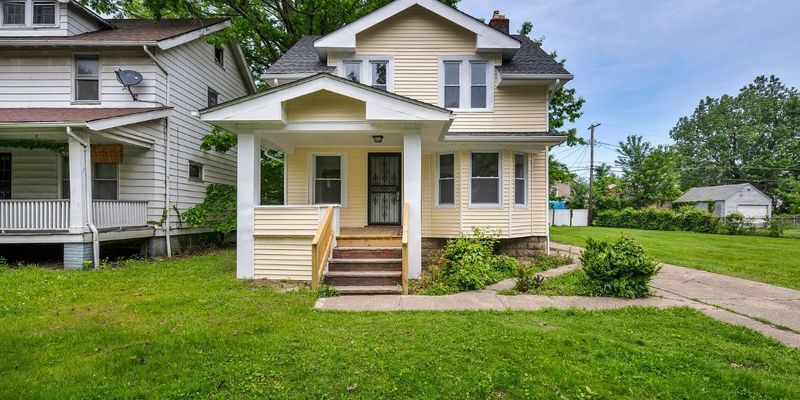 Cleveland House: 13605 Argus Ave
