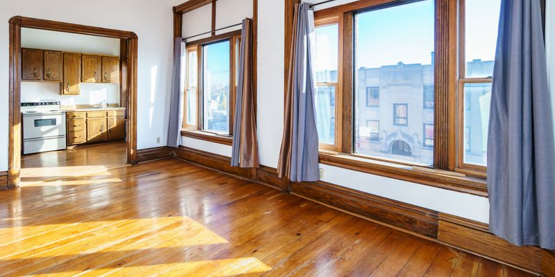 Minneapolis Apartment: 2957 Lyndale Ave S