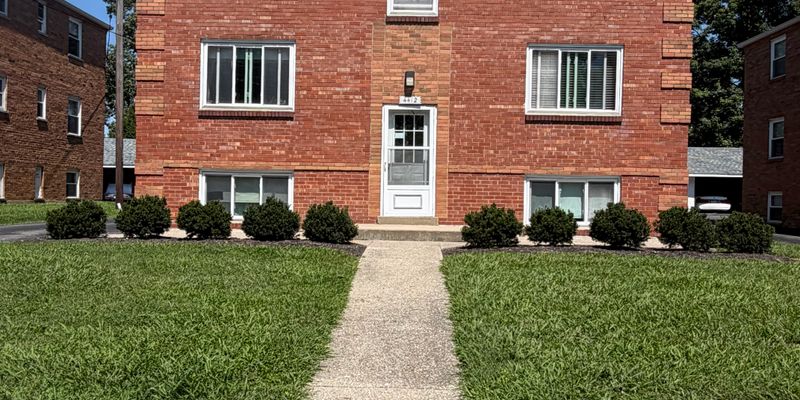 Cincinnati Apartment: 4412 Duneden Ave