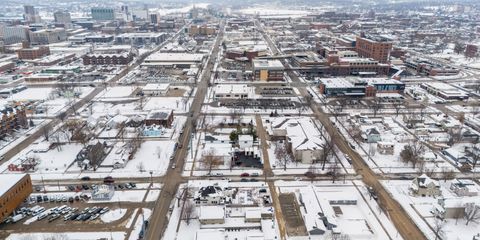 918_7th_St_SE (58 of 62).jpg