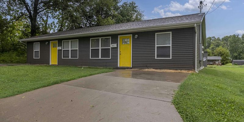 Marion Multiplex: 514 W Gent St