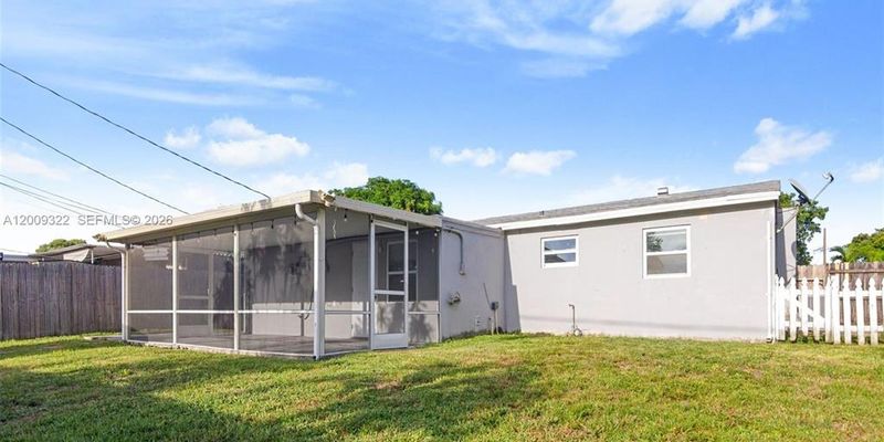 Fort Lauderdale House: 1481 SW 49th Ave