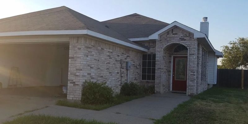 Dallas House: 6103 Ridan Ln