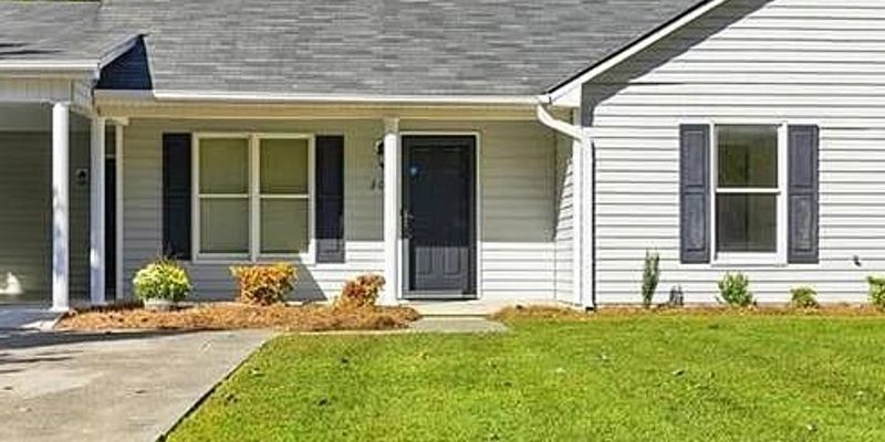 Winston-Salem House: 305 Appledore Ct