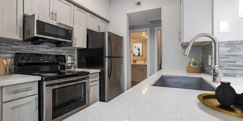 Houston Apartment: 4281 Westheimer Pl Dr
