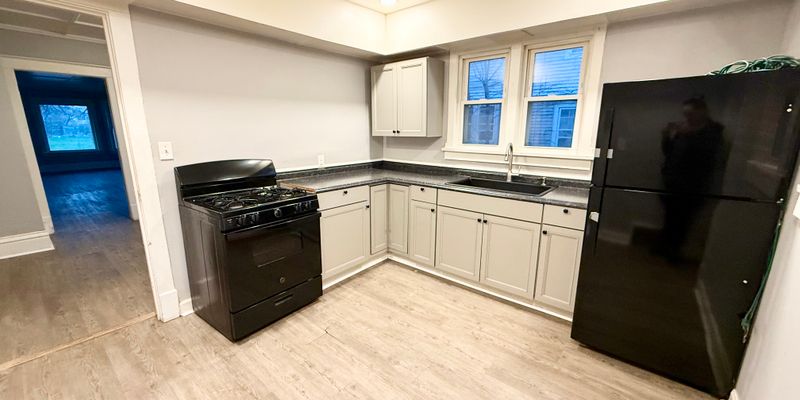 Kenosha House: 1809 60th St